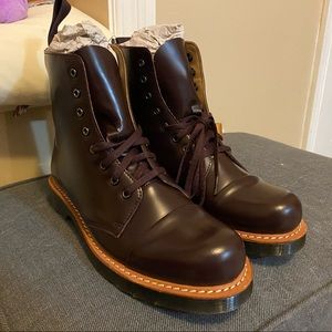 Dr. Martens Charlton Boots
